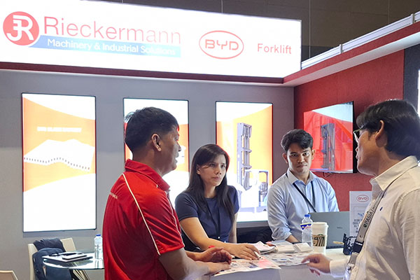 Rieckermann_at_SupplyCon_7